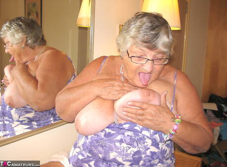 TAC Amateurs pleased to share with you xxx gallery with Grandma Libby xxx gallery 272810